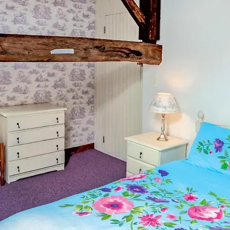 Les Hirondelles Feriehus